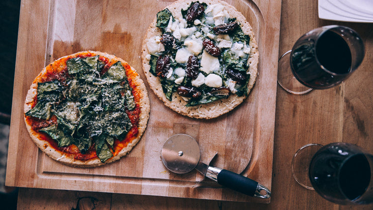 KEVJES-two Neapolitan-pizzas with wine